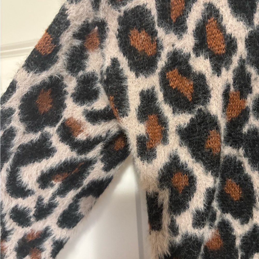 Time and Tru Animal Print Knit Sweater - Picture 8 of 9